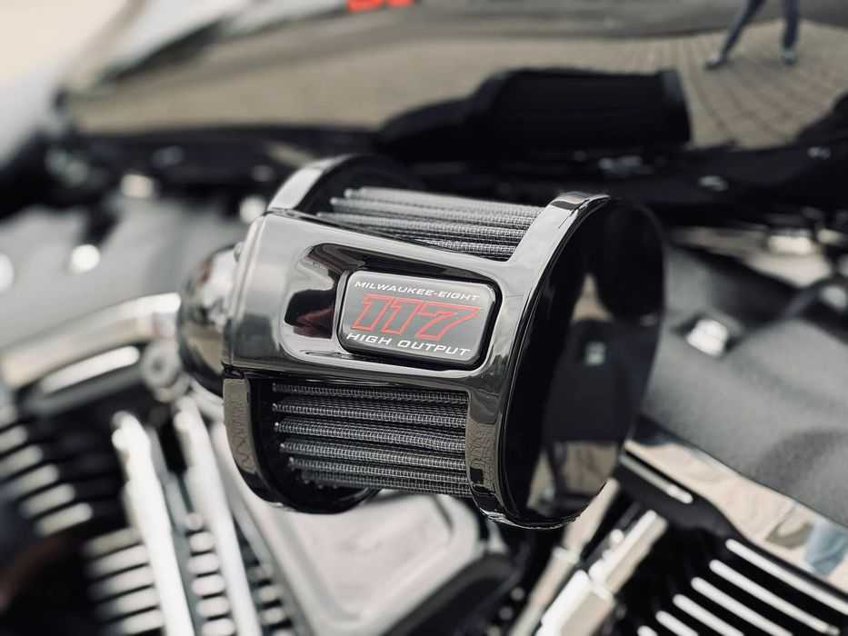 Harley-Davidson Softail Low Rider S Model 2026. Silnik 117 cali z kontrolą trakcji