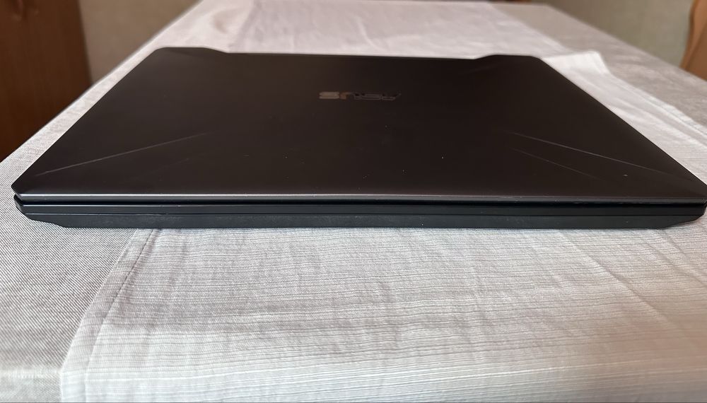 Ігровий ноутбук ASUS TUF Gaming FX505DT
