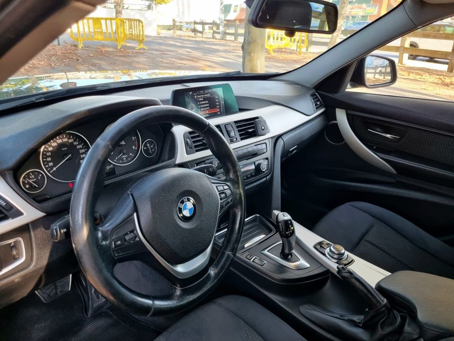 BMW Touring 316d    F31
