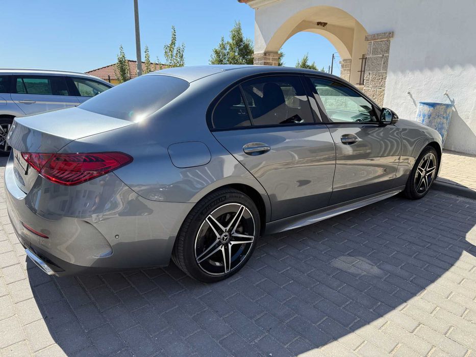 Mercedes C300e 2022 312CV
