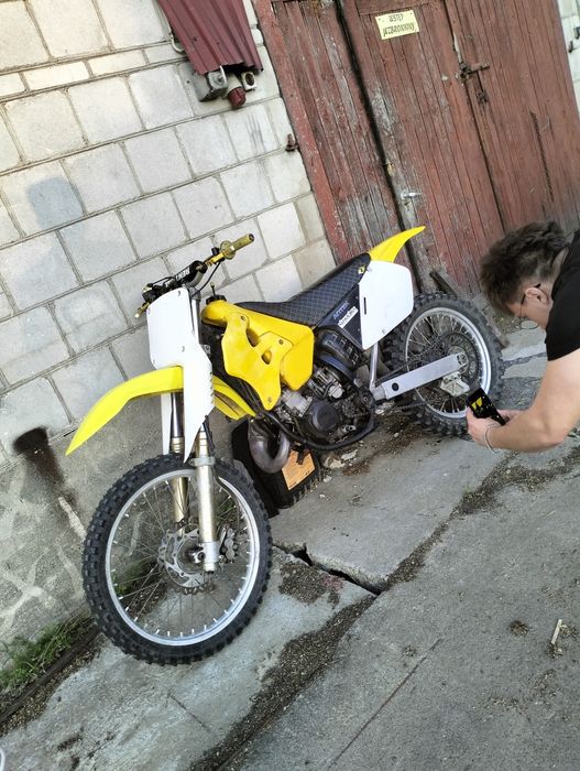 Suzuki RM125 2000