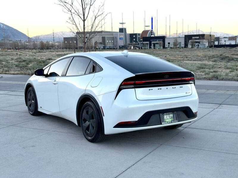 2024 Toyota Prius