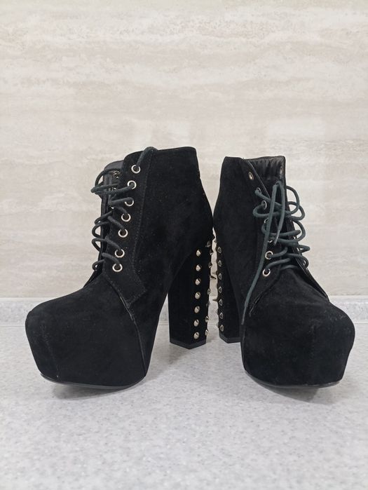 Ботинки на платформі