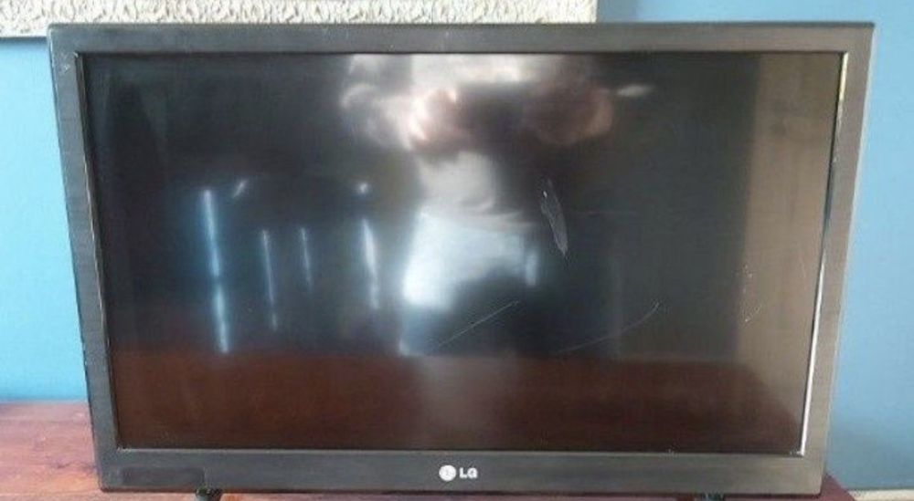 Monitor LG 26 cali z HDMI