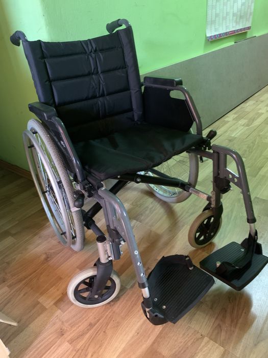 Wozek inwalidzki skladany
