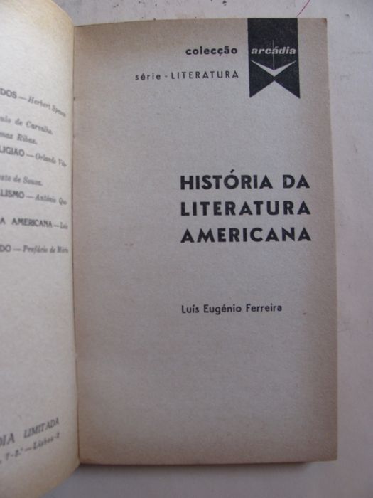 História da Literatura Americana de Luís Eugénio Ferreira