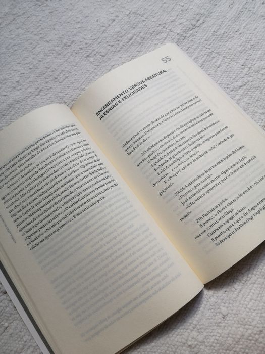 Livro Atribulações de uma Operadora de Caixa