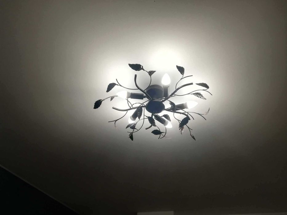 Dekoracyjna lampa sufitowa Lindby Yos liście