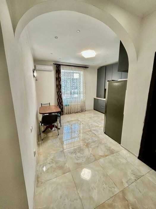 Продаж 2к квартири євроремонт в новобудові з АО 65м2