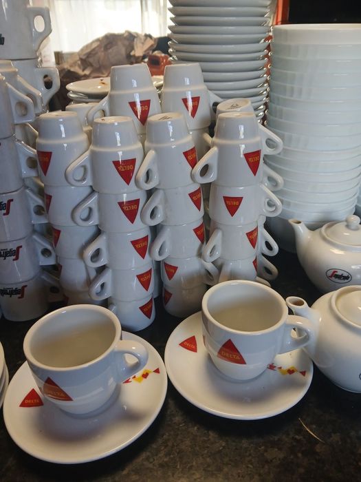 Chavenas pires café Delta Segafredo cafesenza bules