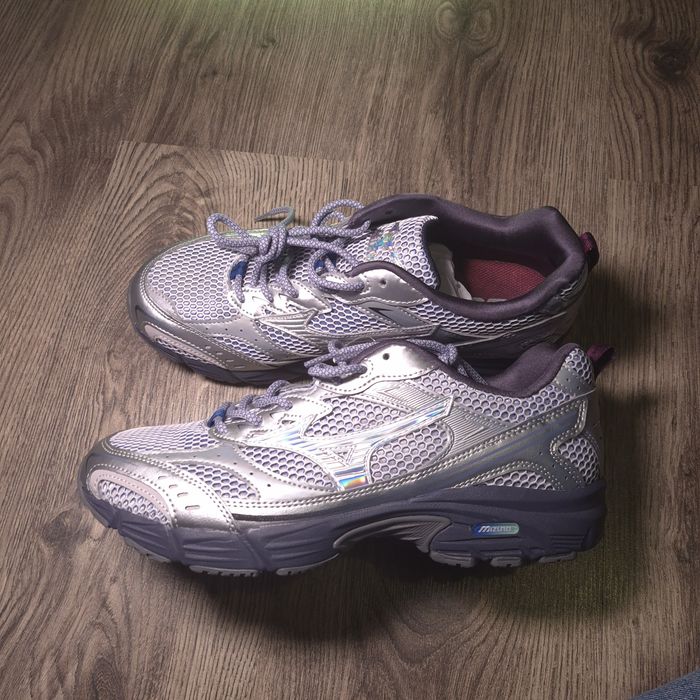 Кросівки Mizuno MXR ромір 41