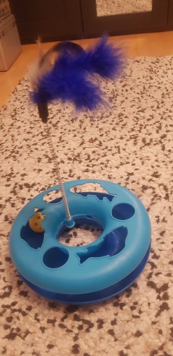 Zabawka na sprężynce piórko piłeczki jedną gratis tanio nowe