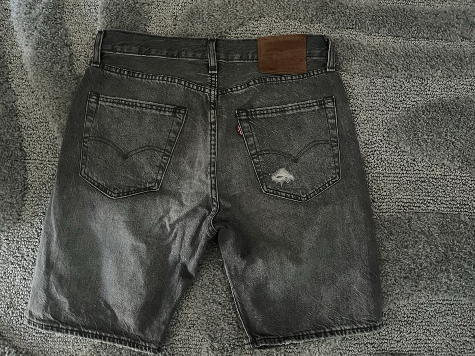Spodenki Levi’s 31 i Calvin Klein Jeans 30