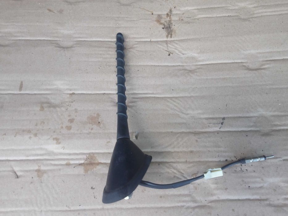 Toyota RAV4 II ANTENA SAMOCHODOWA 2000 -2005 oryginał używane