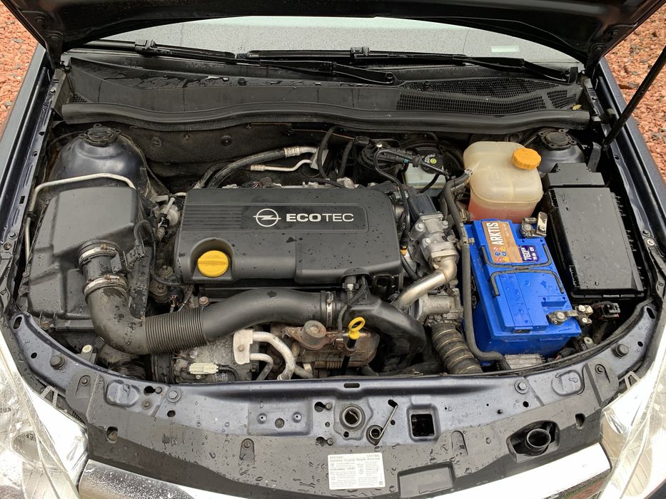 Продаю авто Opel Astra 2008