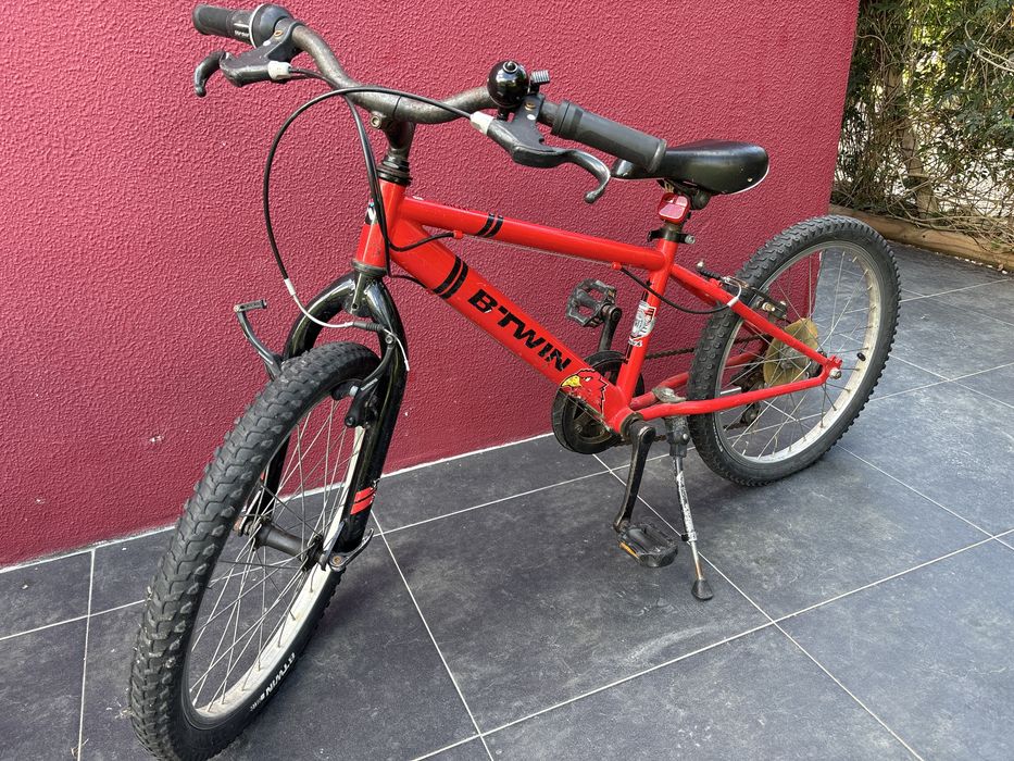 Bicicleta crianca vermelha