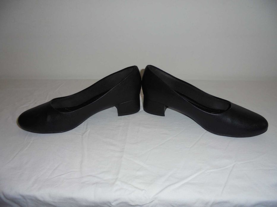 sapatos de mulher cor pretos