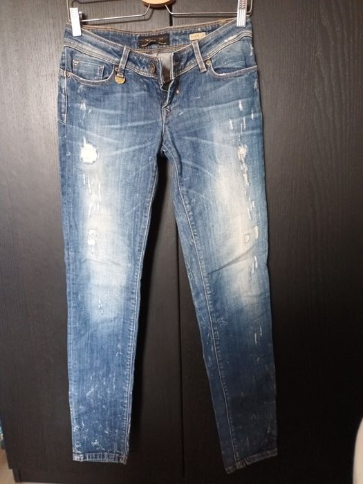 2 Calças Ganga Salsa e Zara Mulher