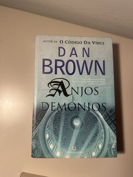 Colecao de livros ( posso vender individual ou a coleçao)