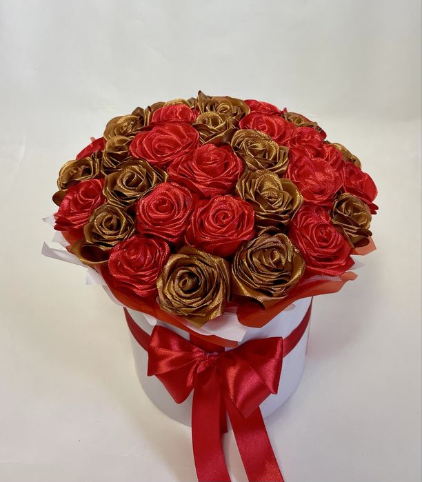 Букет з атласної стрічки