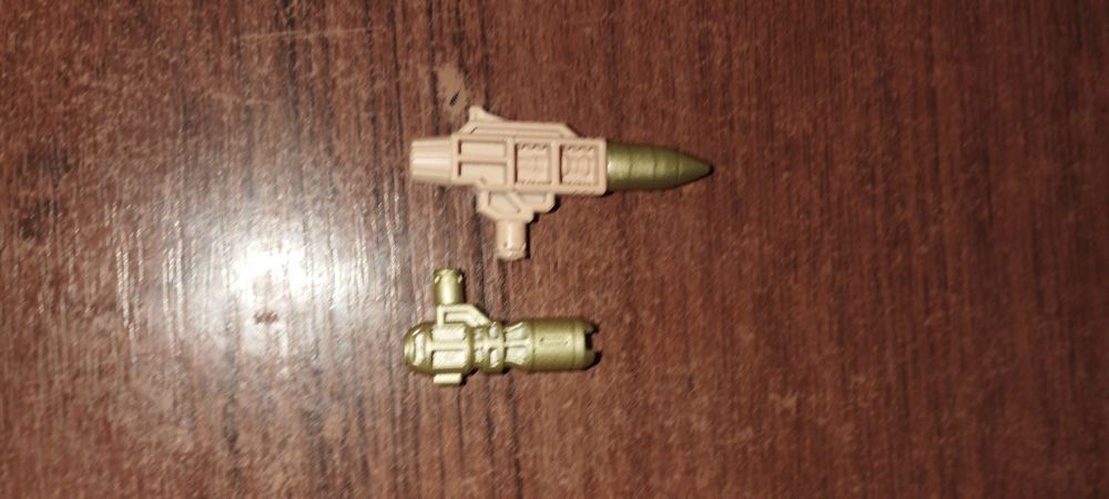 Ціна договірна . Трансформер Дедрітус Спадщина Legacy Evolution Deluxe