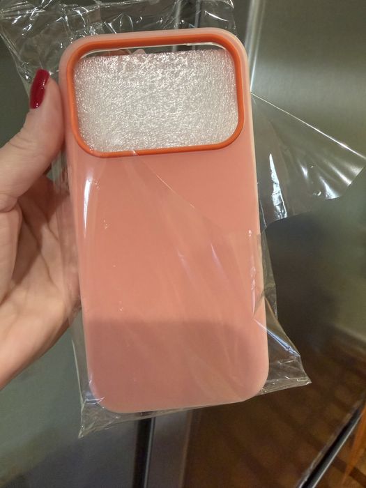 Новий чехол на айфон 17 про