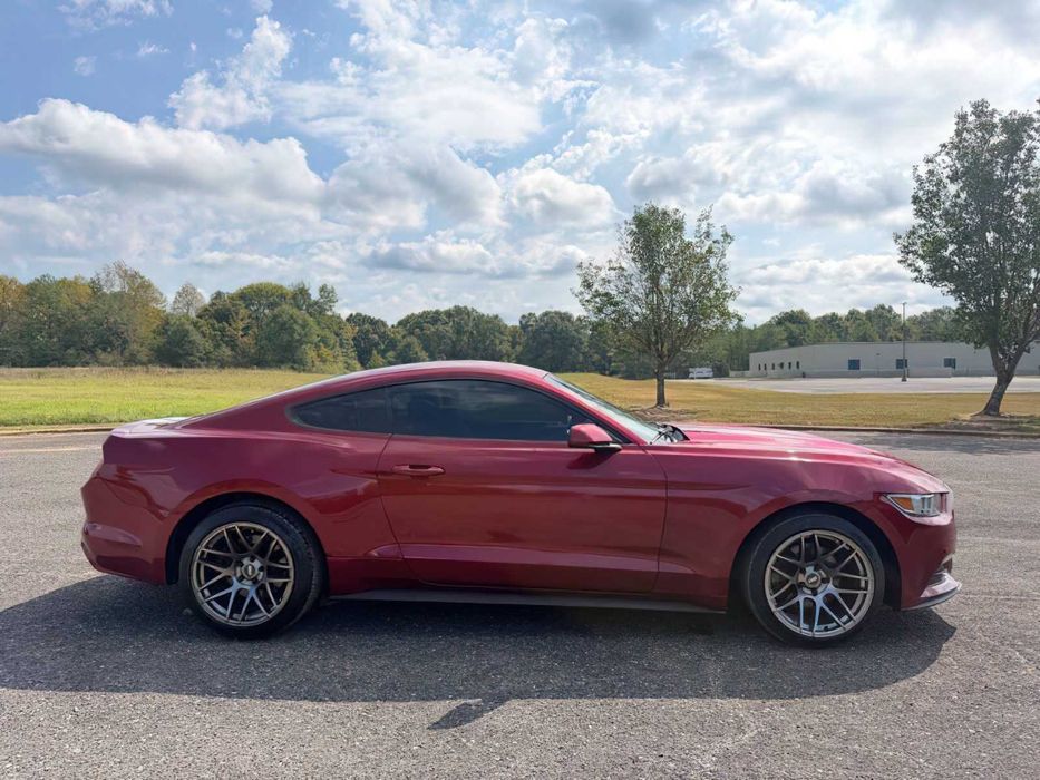 Ford Mustang      2016