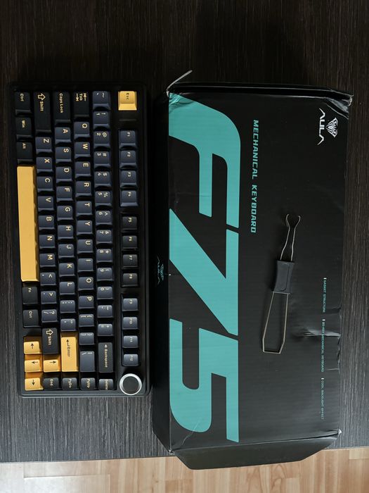 Aula f75 thunder black