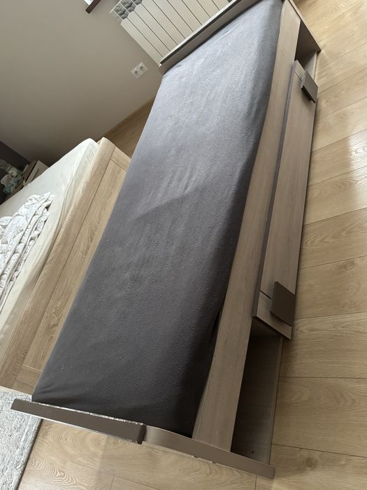 Tapczan młodzieżowy