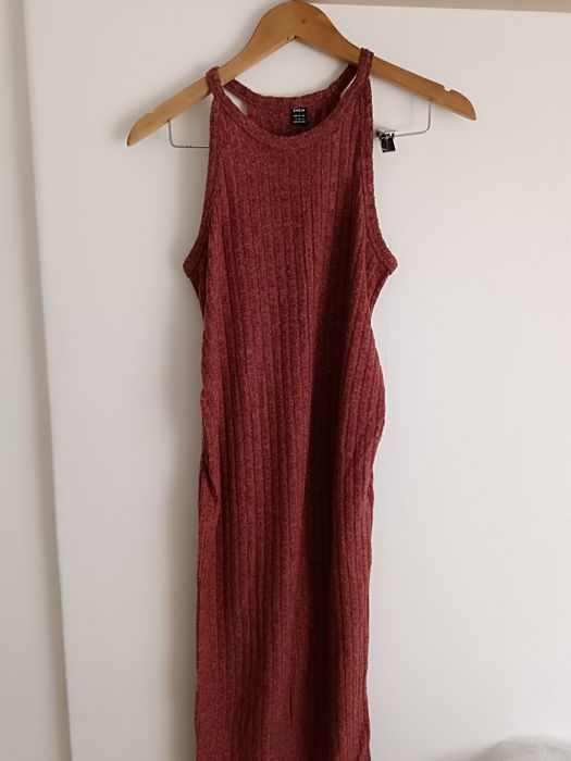 Vestido Midi Canelado SHEIN – Bordeaux / Terracota (Decote Halter