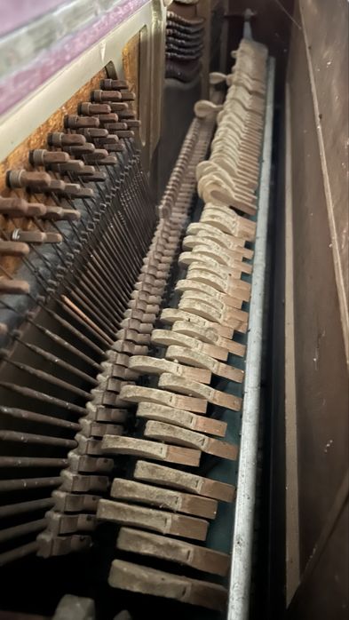 Piano Aurand-Wirth – Clássico Alemão