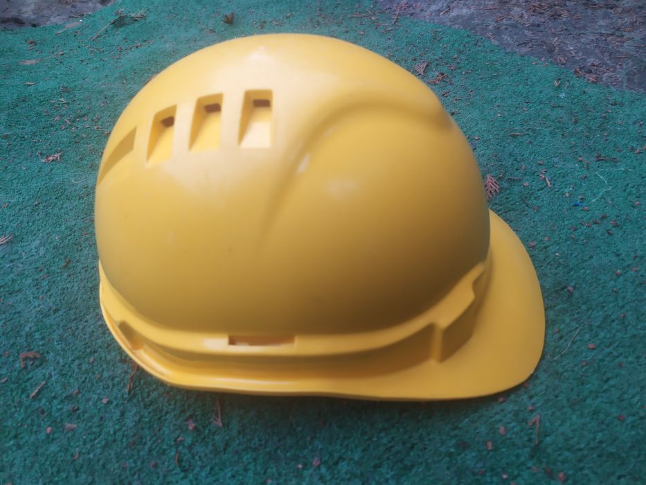 Kask, Hełm Ochronny dla Budowlańców, drwali 53- 66cm Żółty