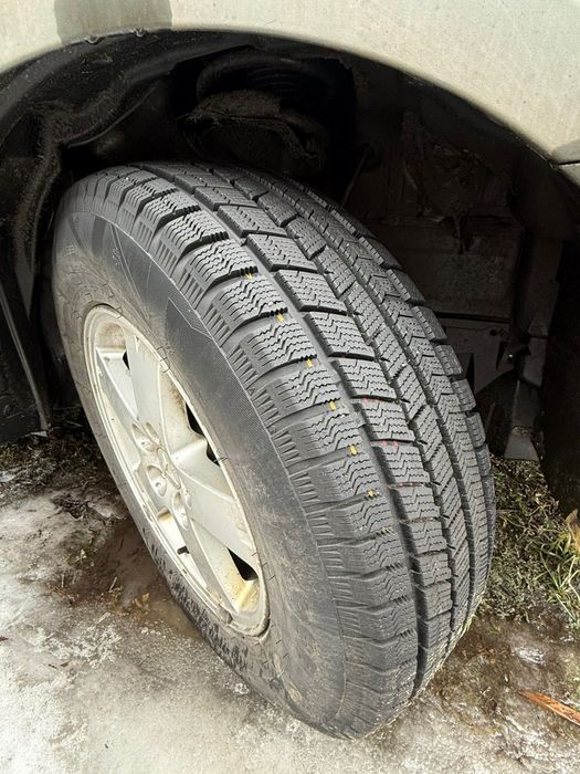 Mitsubishi  Outlander XL