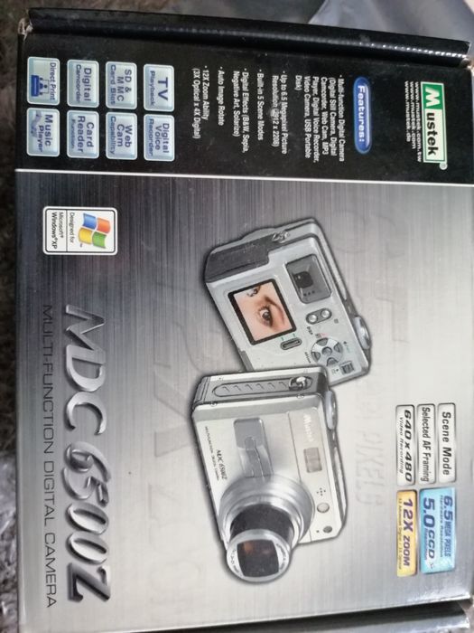 Máquina fotográfica Mustek