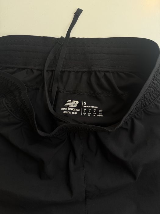Жіночі шорти NEW BALANCE