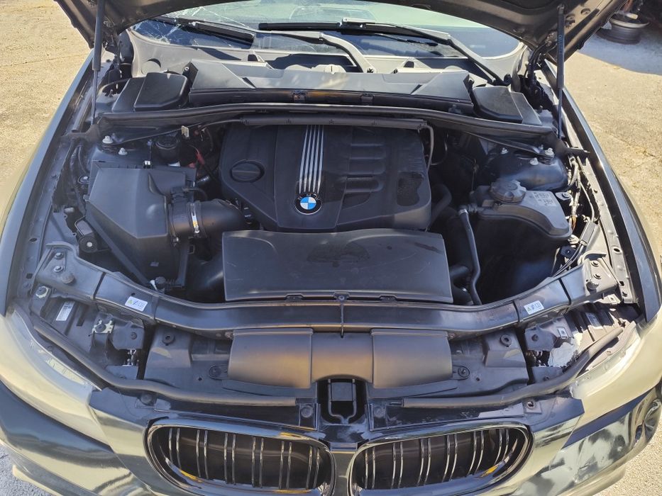 BMW 320 D A 2011