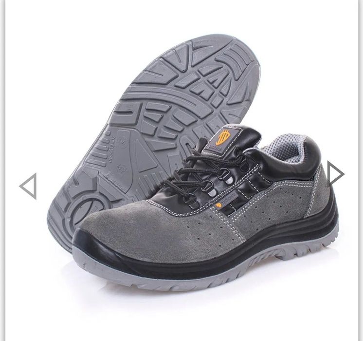 Захисне взуття. Кросівки робочі.