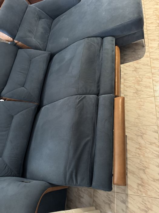 Sofá chaise longue azul