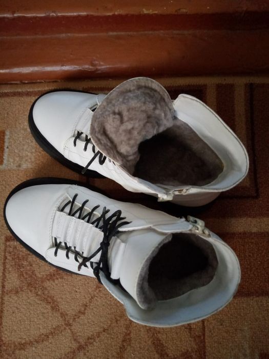 Ботинки кожаные женские зимние