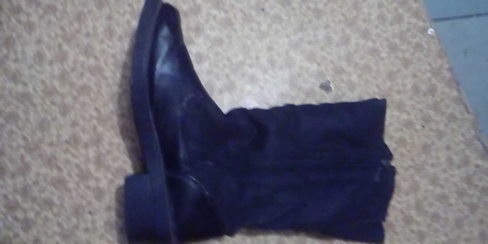 Дівочі чорні чоботи до колін на змійці 39-41