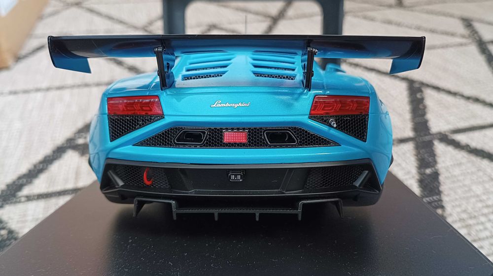 1 18 autoart - купити предмети колекціонування - Ціна на OLX.ua