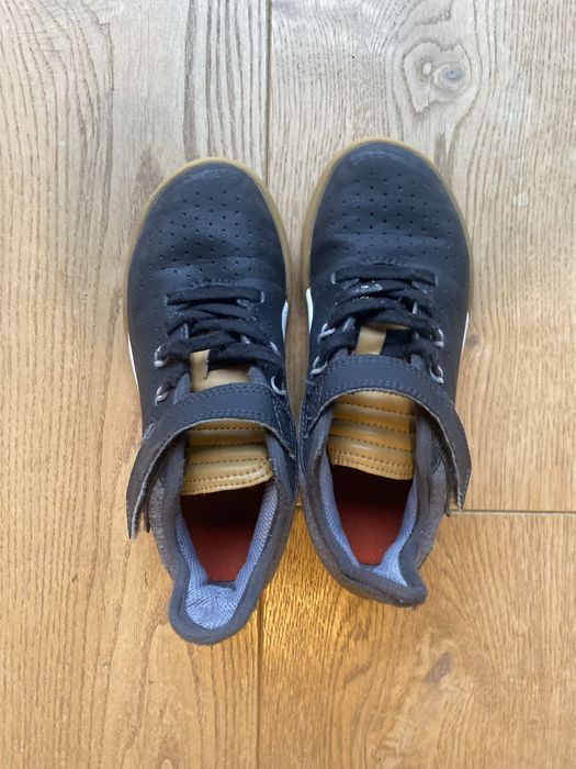Buty piłkarskie sportowe halowe rozm 32