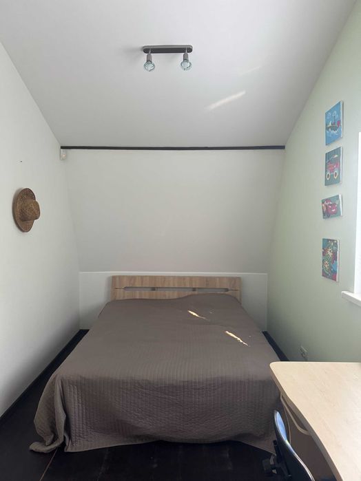 Дім / дача,  Є-оселя/є-відновлення, власник