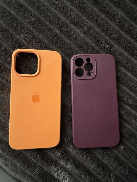 Продам 2 чехла до iphone 13pro max