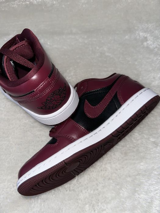 Air Jordan 1 low bordeaux