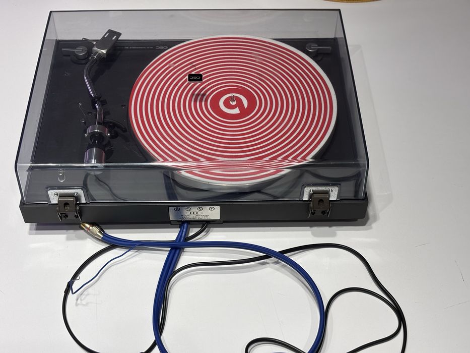 Gramofon CEC BD-2200