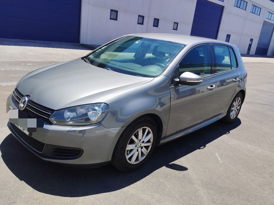 VW Golf VI 1.6 TDI Bluemotion 105 cv