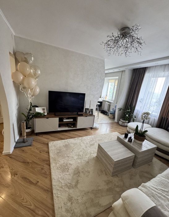 Продам 3к квартиру в центрі з ремонтом