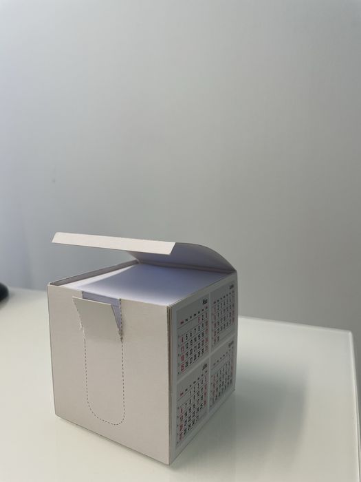 Mantenha-se organizado com o nosso calendario Cubo de 800 folhas