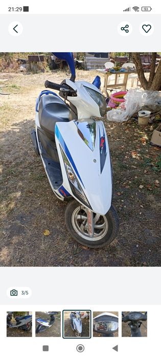 Скутер Suzuki GSR125